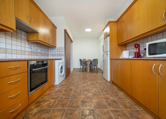 Cozy 3 Bedroom Flat Center * Lefkoşa